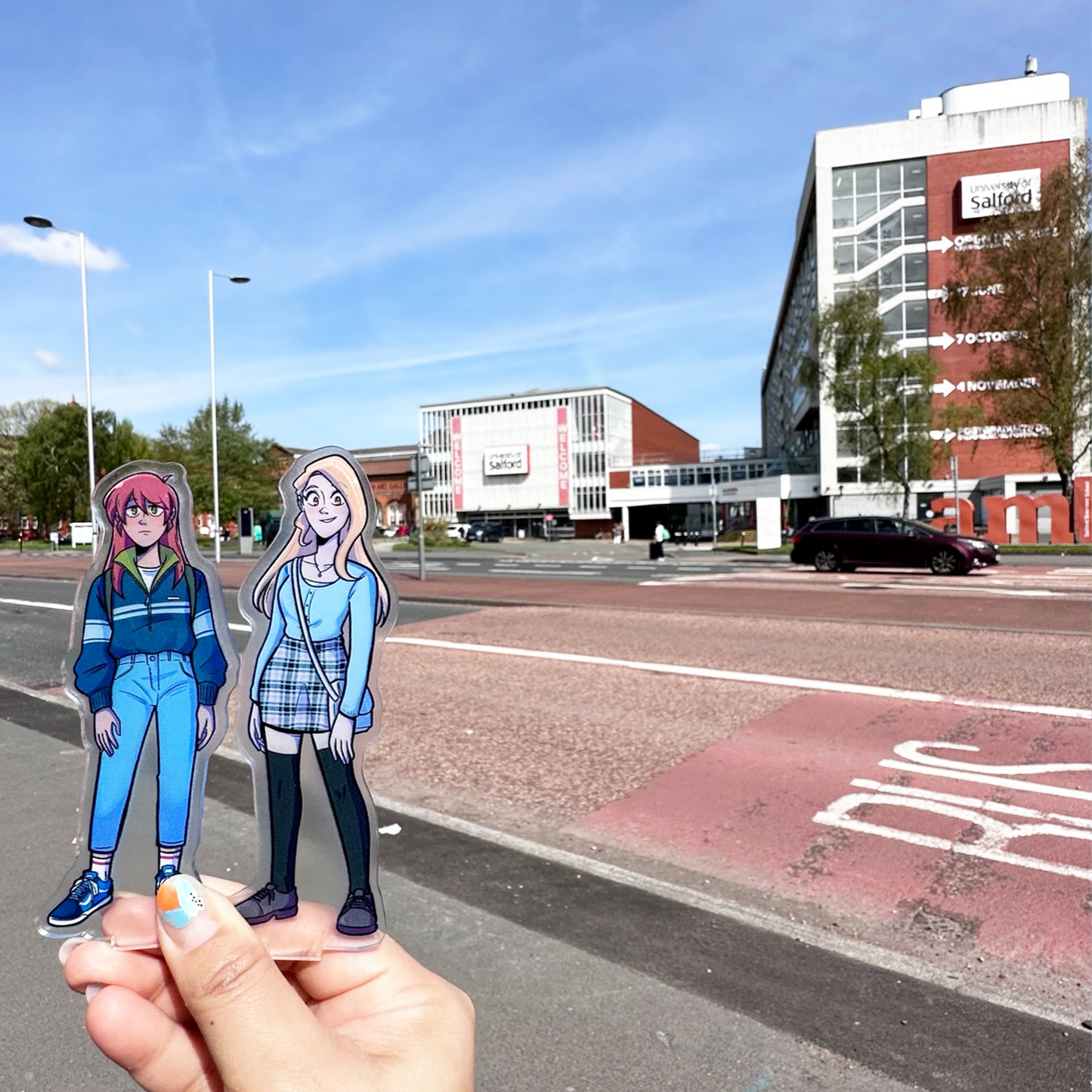 Standee Tara y Emma Viajeras